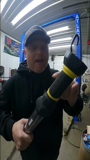 Is This The Absolute Worst Work Light Ever? #fail #worklight #review #tools #harborfreight