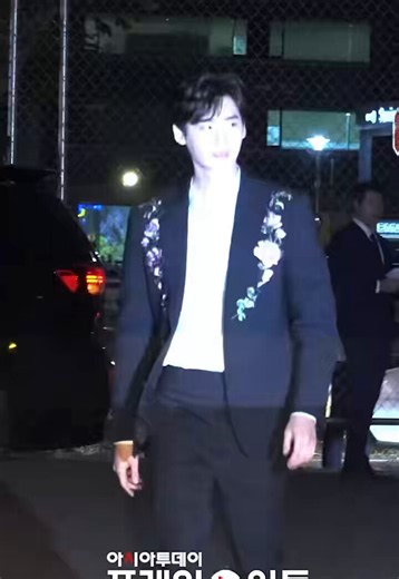 初めて見た時ドキわく したなぁ🥹 🌹 #再婚承認を要求します #재혼황후 #LeeJongSuk #이섭의연해