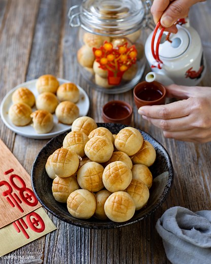 How to Make the BEST Vegan Pineapple Tart - WoonHeng