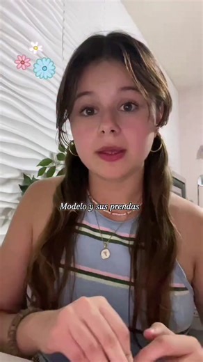 María López | Poemas y Literatura viral ✨ on Instagram: "“Modelo y sus prendas” escrito por @fifiklip (hoy toca apoyarla a ella si porque sí jijiji) sé lo que es pasar por eso, querer tener todo lo que tienen las demás, y cargar a diario con esa inseguridad, pero no estamos solas, este es un mensaje para las chicas, y también para los hombres (de algún modo jsjsjs) son todos hermosos, creados por la mano de Dios #poesía #poemas #inseguridad #amor"