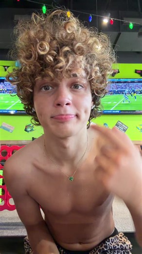 extrafrieslolol (@mike.live.period)’s video of jonathan and michael