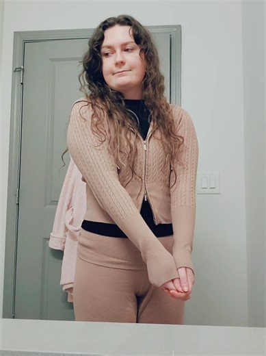 Hasanabi on twitch always yt news: The Majority Report Philip DeFranco Taylor Lorenz yt commentary: Matt Bernstein FD Signifier The Financial Diet Shanspeare Pearlmania500