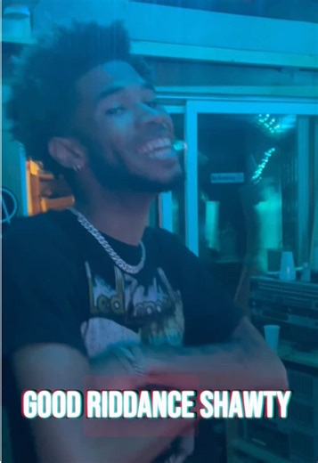 leave a comment lmk how yall feeling😌 My friends been saying this my next summer vibe🧏🏼‍♂️ #grabbanablvnt 🗣️ #revvy #revvyreven #rvvvvvvvvv