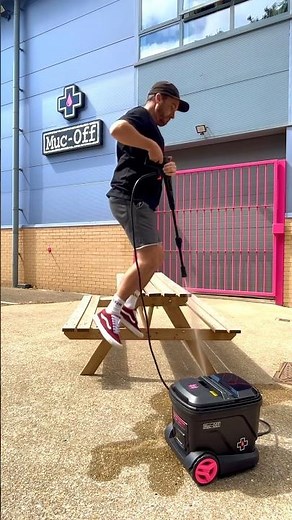 MUCOFF MOBILE PRESSURE WASHER SURE IS POWERFUL! #mucoff #pressurewasher #powerful