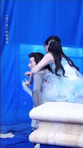 '창란 커플' 환상의 케미, '안는 거 싫으면 업혀' | iQIYI Korea #창란결 #왕학체 #우서흔 #shorts