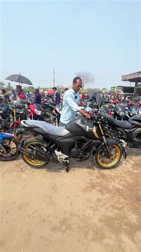 Yamaha FZS V4 Deluxe 2025