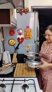 Ashtami Bhog Ki Thali | Puri, Suji Halwa, Chana, Kheer & Gud Ki Lapsi | 30 Minutes Quick Recipe . . In this video, I am sharing a special Ashtami Bhog Ki Thali recipe, made quickly in just 30 minutes! Whether you’re a housewife with a busy schedule or looking for a quick and simple way to prepare this festive bhog, this video is perfect for you. 🙏🌸 This thali includes: Puri – Soft, fluffy puris that puff up perfectly. Suji Halwa – A warm, comforting dessert, full of flavor with the right sweet