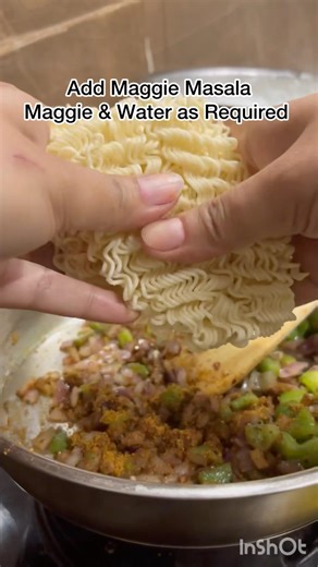 Rat 2 bje wali Maggie #trendingshorts #food #subscribemychannel #maggie #love #midnight #snackideas