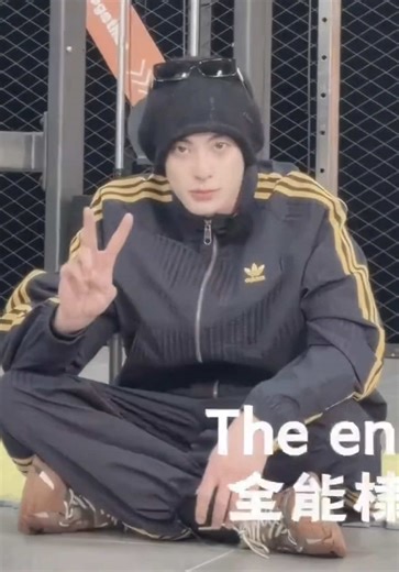 王鹤棣工作室 douyin update😎 #dylanwang #wanghedi #หวังเฮ่อตี้ #vuonghacde #fyp