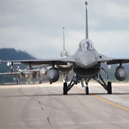 F-16 Fighter Jet – Speed, Power, and Absolute Dominance #f16 #military #airpower
