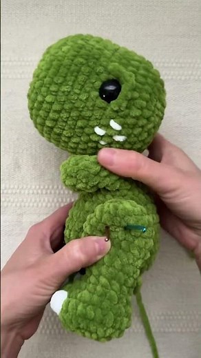 Piecing Together Amigurumi without Fancy Sewing Sticks?? #crochet