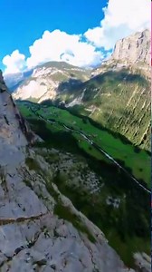 2.2K views · 1.2K reactions | Best In Class Agility, Speed, and Glide. The new Swift 4 delivers easier backflying & transitions with improved glide performance throughout the speed range. | Squirrel | Facebook