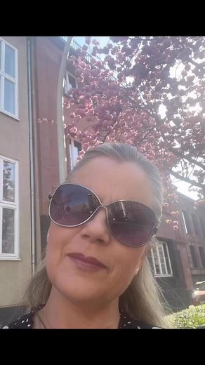 160K views · 1.1K reactions | Summer in the City ☀️ Ich wünsche Euch einen wunderschönen 1. Mai und lasst es Euch gut gehen殺 | Michaela Schaffrath | Facebook