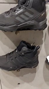 1.1K views · 70 reactions | صفحتنا الثانيه ألي هيه مختصه بالأوردرات تابع راح تشوف شي مختلف وأسعار تنافسيه https://www.facebook.com/الحذاء-الأصلي-الاوربي-110842721494155/ وكُلكُم  | النمسا للماركات العالمية | Facebook