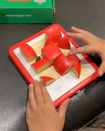 MaviGadget on Instagram: "🍎Apple-themed 3D Road Puzzle 1️⃣"