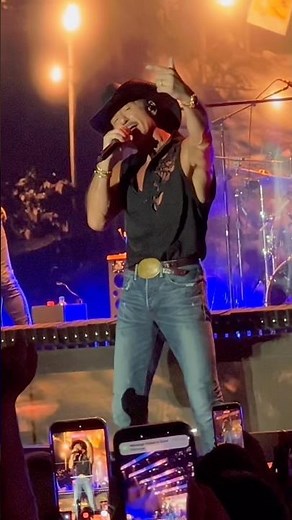 Tim McGraw - Something Like That - Birmingham 08.13.26 #countrymusic #classic #timmcgraw #live #90s