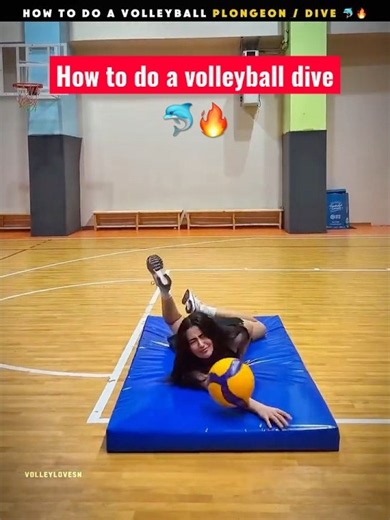 How to do a volleyball dive 🐬🔥 #haikyuu #libero #gameon #volleyballworld