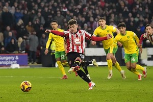 Delighted Chris Wilder reacts as Sheffield United beat Norwich to go back to the top