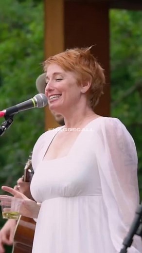 Kiss Me - Leigh Nash: Nostalgia from the 90s