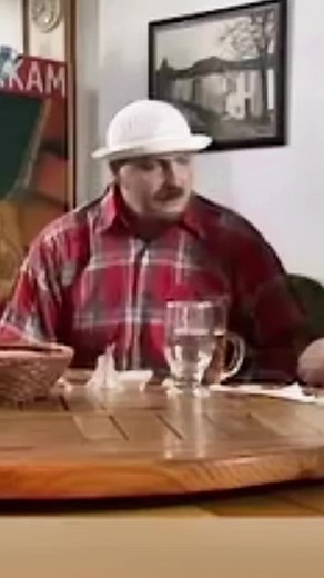 K 15 Classics in Macedonia: Humorous Entertainment in Ohrid