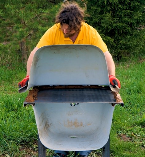 11K views · 37 reactions | Comment obtenir des pizzas parfaites quand on traîne dehors Réutiliser une vieille baignoire pour en faire un four d'extérieur parfait. | Brico Famille | Facebook