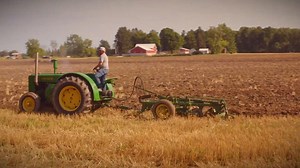 18K views · 701 reactions | The Model D turns 100 this year! Learn more about classic John Deere tractors: https://blog.machinefinder.com/11654/10-antique-john-deere-tractors-image-gallery | Machinefinder | Facebook
