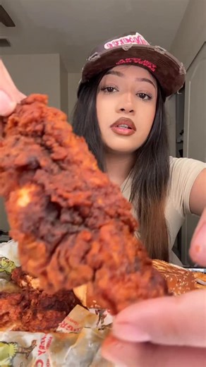 Jelissiaeats on Instagram: "angry chickz mukbang well this is a haul not the eating part 😂🙌 @theangrychickz #foodie#mukbang#angrychickz#eating#asmr"