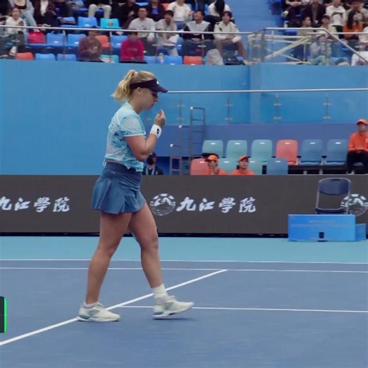 Anna Blinkova battles to victory 👊 She beats Salkova 6-4, 6-4 to reach the final in Jiujiang. #JiangxiOpen | WTA