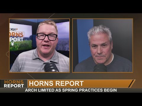 Manning limited in 1st spring practice, Sark says not to worry | Horns Report