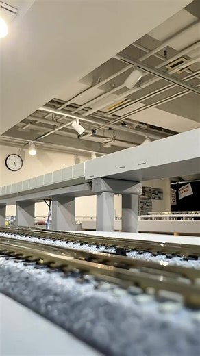 【E7系かがやき】低い目線から見たE7系かがやきの高速通過 #nゲージ #新幹線 #鉄道模型 #e7系 #かがやき