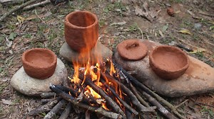 Primitive technology: Primitive pottery technology