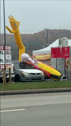 🤪 Wacky waving inflatable arm-flailing tube men. #funny #america #balloon #faceplant