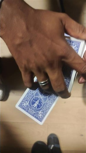 trying a new move shown by chris ramsey #mrkev #cardistry