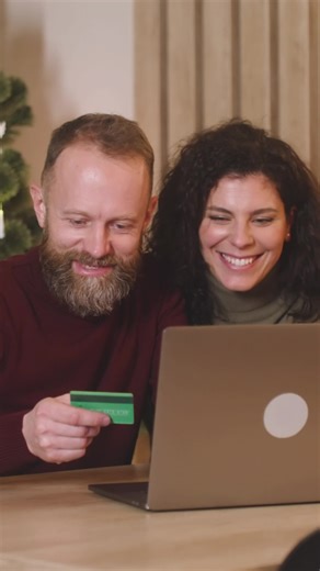 🛑 ¡No caigas en estafas online! 🛒💻 Con esta guía de MDS podrás hacer tus compras en línea de forma segura: 🔒 Candadito: sí. 📶 Wi-Fi público: no. 🔑 Contraseñas únicas: siempre. #TipsDeCiberseguridad #CompraOnLine #CompraSegura #CyberDay #CyberShopping