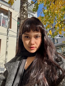 @beningnrn on Instagram: "Staring contest"