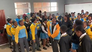 Karabo Karraine 🤏🏽🔥📍best fela with the choir. Healing voices. | Residensia States Secondary school