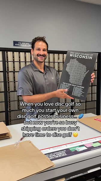 Sometimes it be like that 😂 If you also love to play disc golf (and actually have time to play), you’ll love one of our Top 25 Disc Golf Course State Posters! #discgolf #discgolflife #discgolfnation #discgolfdaily #discgolfing