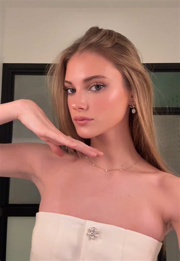 I also put on eye shadow but I forgot to film lol. This is also FULL GLAM #fyp #makeup