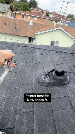 How to paint shoes 👟🖌️ #paintersoftiktok #painting #housepainting #diy #homeimprovement