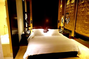 Receive Alerts If Hotel Awards Become Available