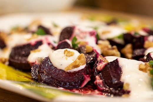 Greek Beet & Yogurt Salad: Pantzarosalata