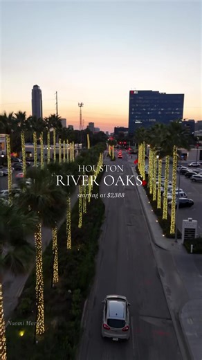 This area is very opulant, one of the richest neighborhoods in all of Houston! So many shops and places to eat. Its a mini city outside of the city 🥰 #houstonrealtor #houstontx #houstonapartments #riveroaks