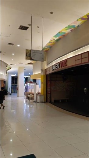 Apa kamu lihat sesuatu di kegelapan? Mall Season City lantai 2