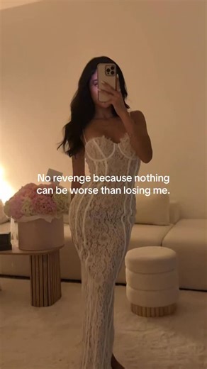 Lina on Instagram: "#highstandards #classystyle #dressingfeminine #princesstreatment #dresses"