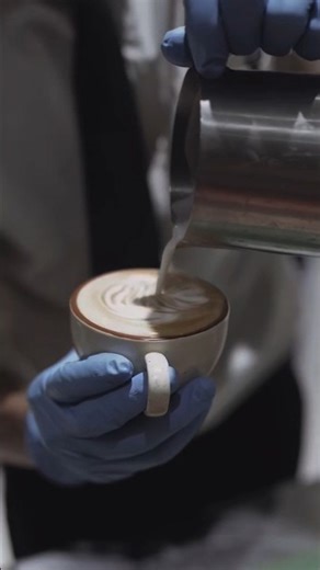 Your guide to the perfect"good shot".☕#coffee #youtubeshorts #likeforlikes #barista #latteart 👍🏻☕