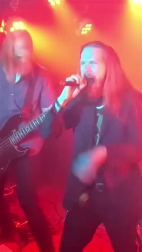 Do you like heavy music? Do you like rock music? Do you like bands like rival sons, highly suspect, queens of the Stone Age? Are you still reading? HI! We are Atomic Annie and this is our song I Am God. Leave a comment if you’re still reading 😄 #atomicannie #altrock #fuzzrock #postgrunge #smallartistsupport