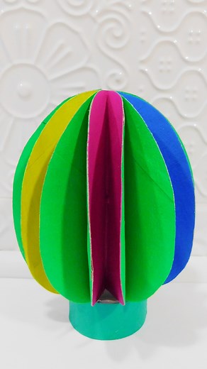 30K views · 509 reactions |  Recycled Easter DIY Craft #recycled #easter #diy #craft #eastercraft #paperroll #papercrafts #egg #ovo #recycling #reciclaje #homedecor #bestoutofwaste #easycraft #handmade | Day with DIY | Facebook