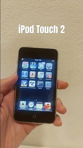 I used the iPod Touch 2G in 2026… Is It Still Usable? Worth it? Better than a classic? Black spot?