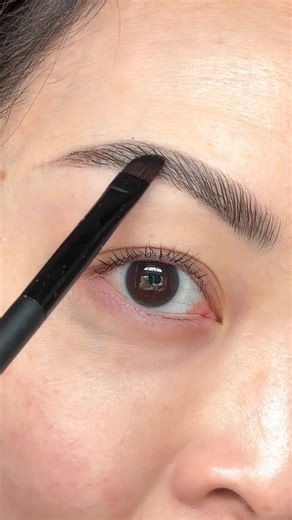 228K views · 3.1K reactions | This root touch up spray is my new bff ‍欄‍♥️ Link in bio! ••••• #eyebrowtutorial #fluffybrows #naturalbrows #browtutorial #asianbrows #eyebrowgame | Chiutips | Facebook