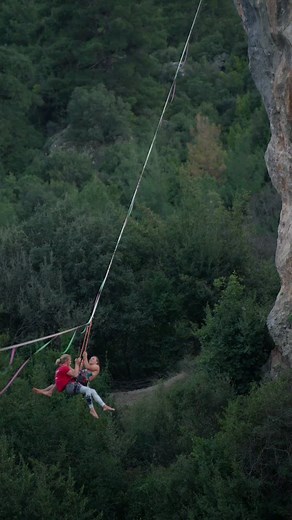 Sascha Grill - Slackliner on Instagram: "Probably the biggest tandem highline surf so far! Together with the one and only @josh_the_kook On 100m of lose Rainbow from @raedslacklines #highline #slackline #tandem #surfing #tandemslackline #turkishhighlinecarnival #highlineturkey #slacklineturkey #antalya #worldrecord"
